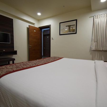 Hotel Fun Park Sanand Luaran gambar