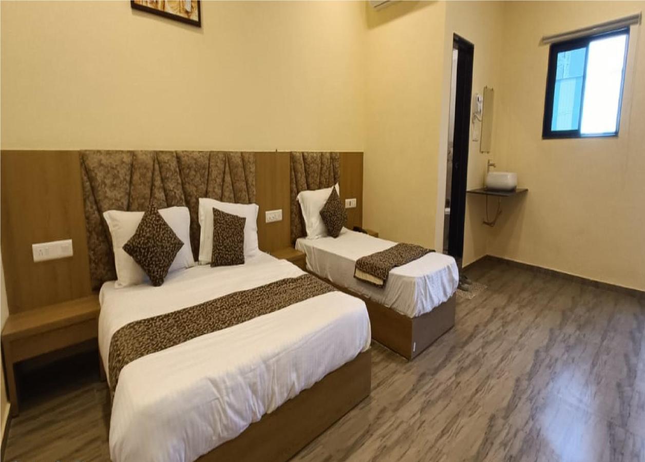 Hotel Fun Park Sanand Luaran gambar