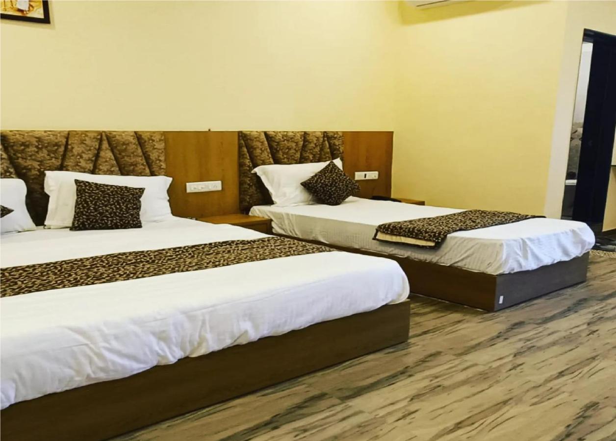 Hotel Fun Park Sanand Luaran gambar