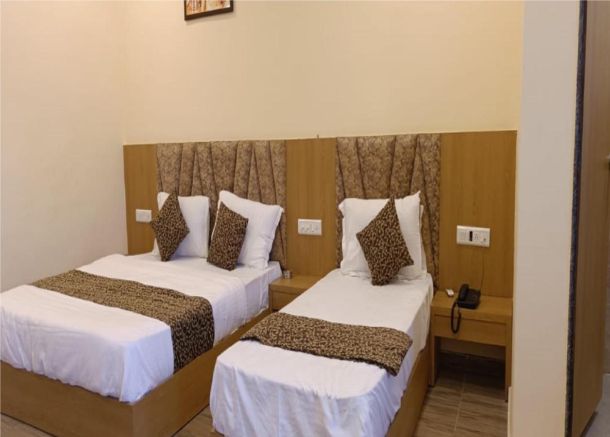 Hotel Fun Park Sanand Luaran gambar