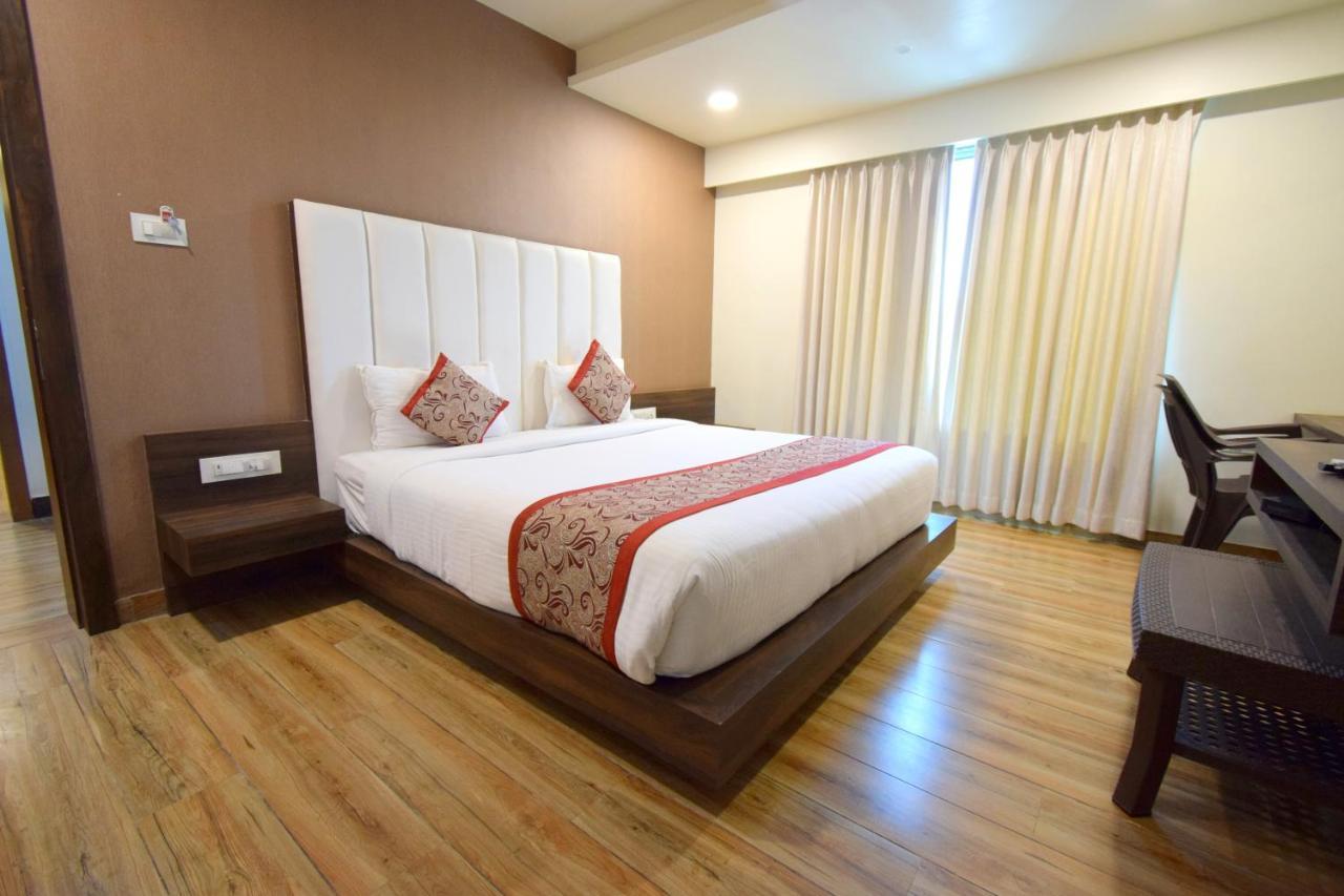 Hotel Fun Park Sanand Luaran gambar