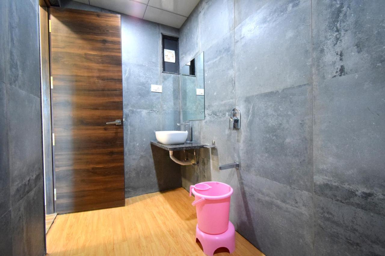 Hotel Fun Park Sanand Luaran gambar