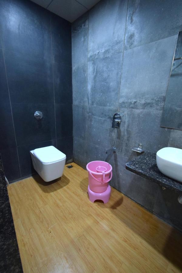 Hotel Fun Park Sanand Luaran gambar